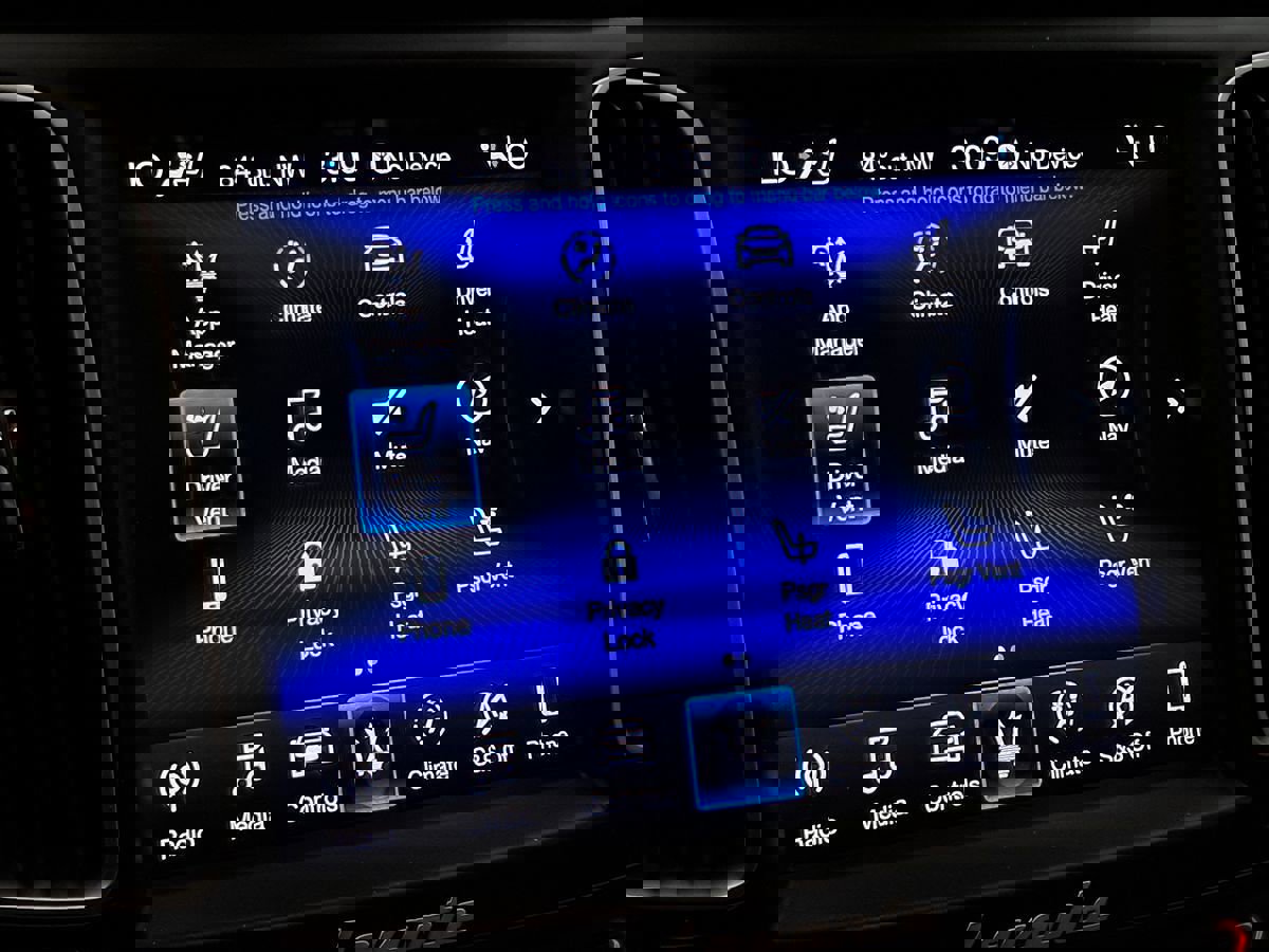 Used 2019 Maserati Levante S image 19