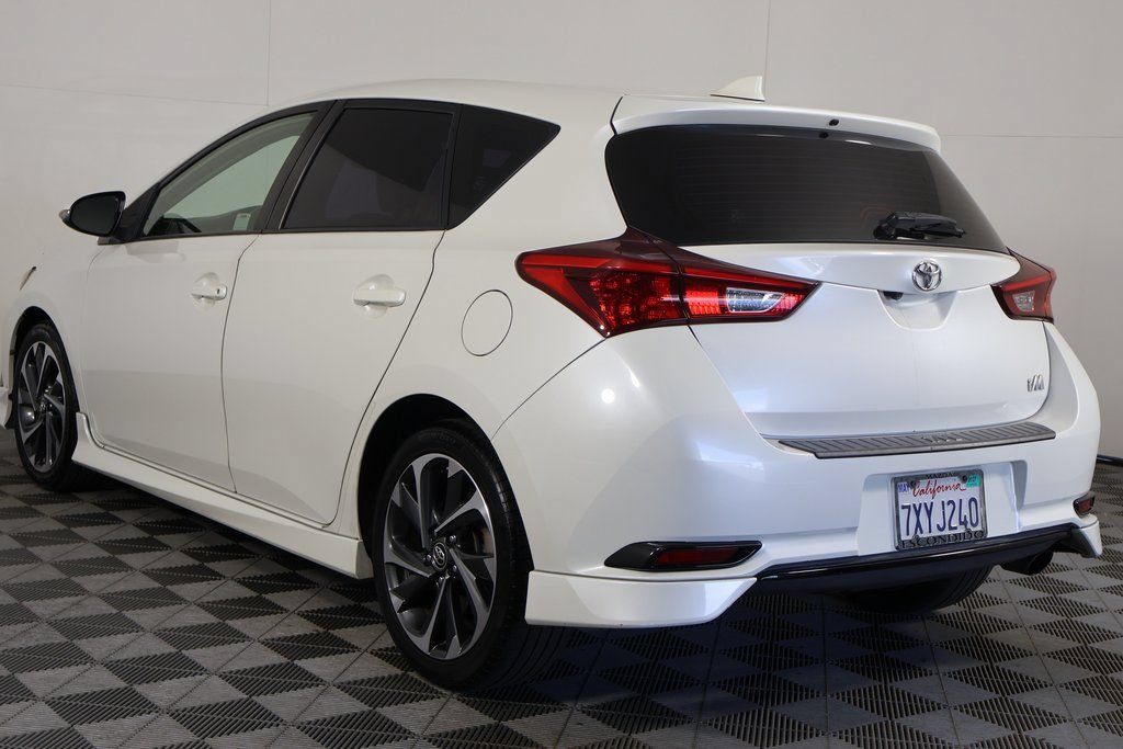 Used 2017 Toyota Corolla iM w/ Carpet Mat Package FWD image 6