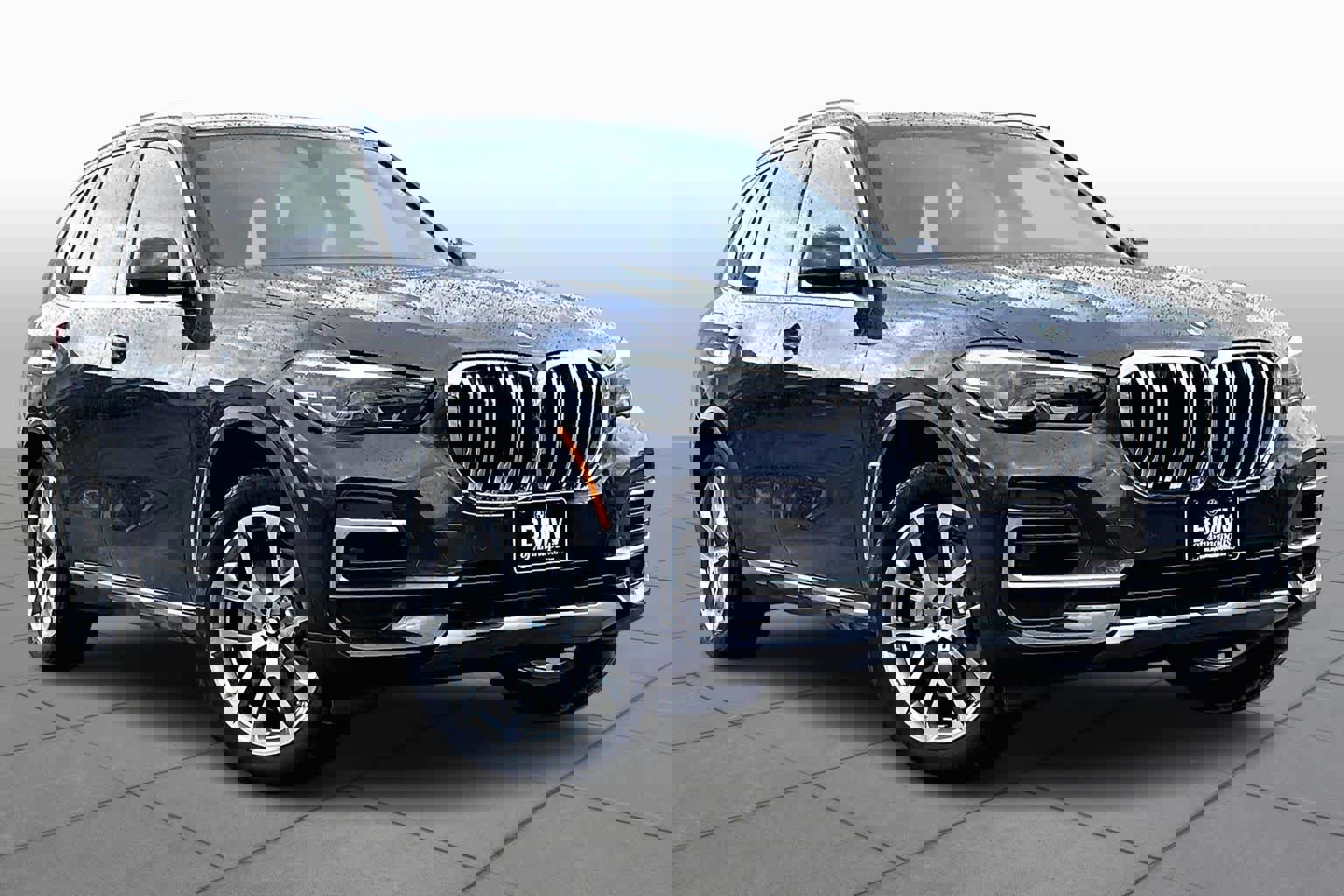 Used 2023 BMW X5 xDrive40i w/ Luxury Seating Package image 3