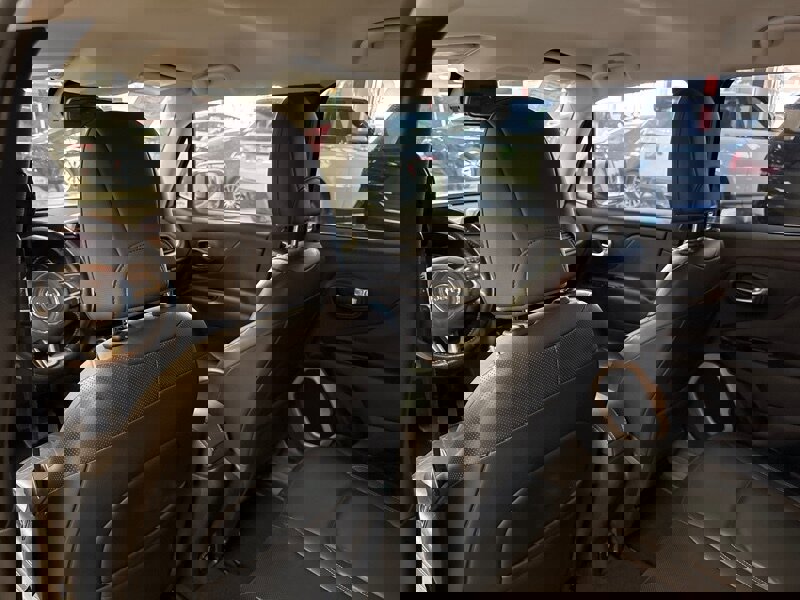 Used 2016 Jeep Renegade Limited image 23