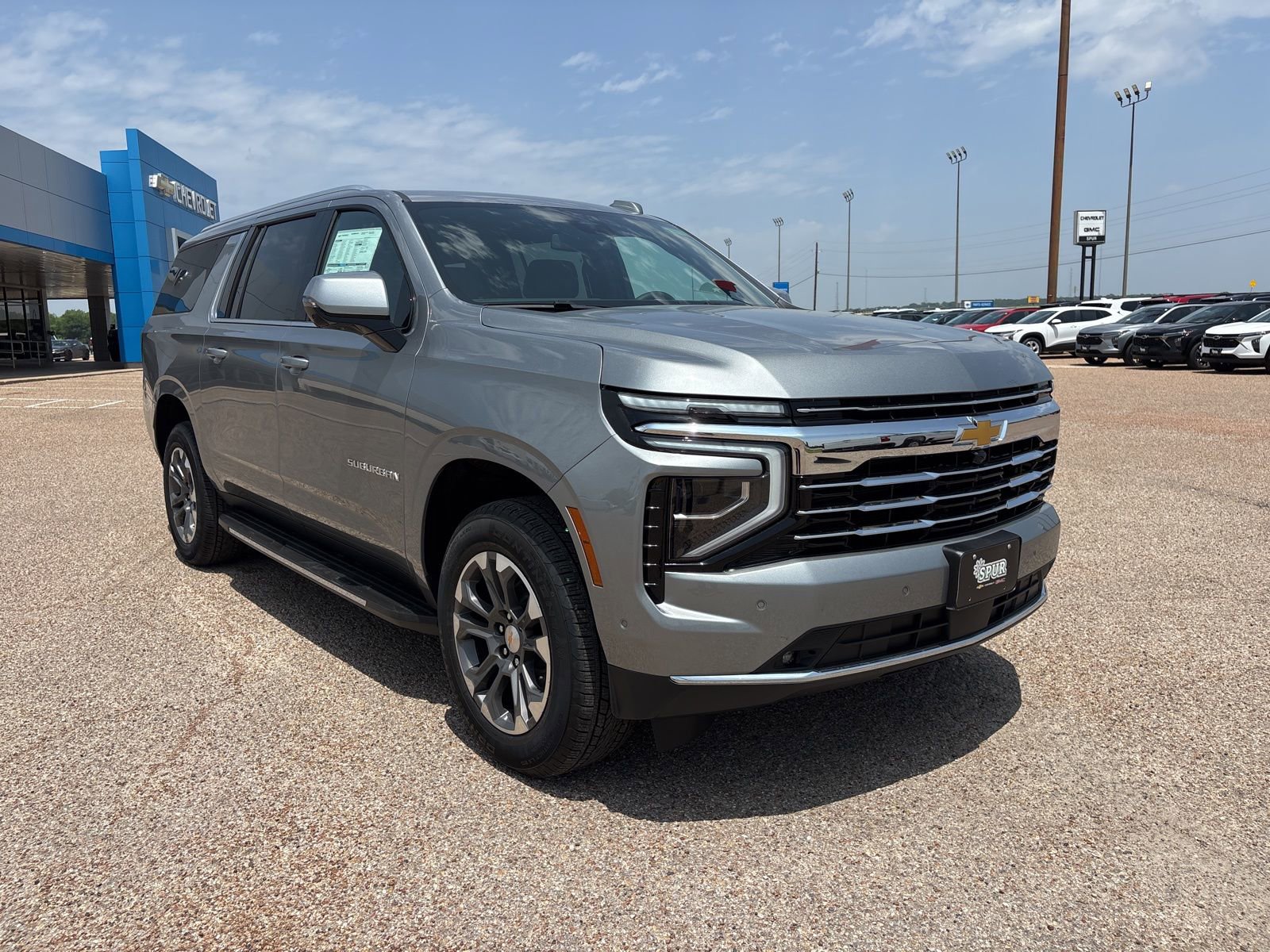 New 2026 Chevrolet Suburban LT RWD image 8
