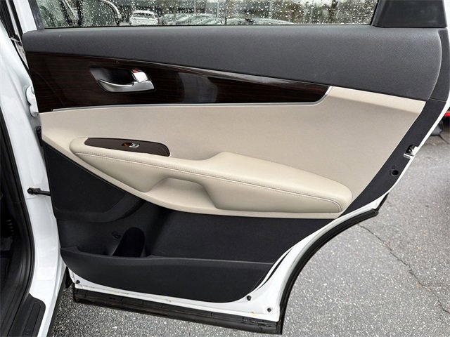 Used 2019 Kia Sorento EX image 16