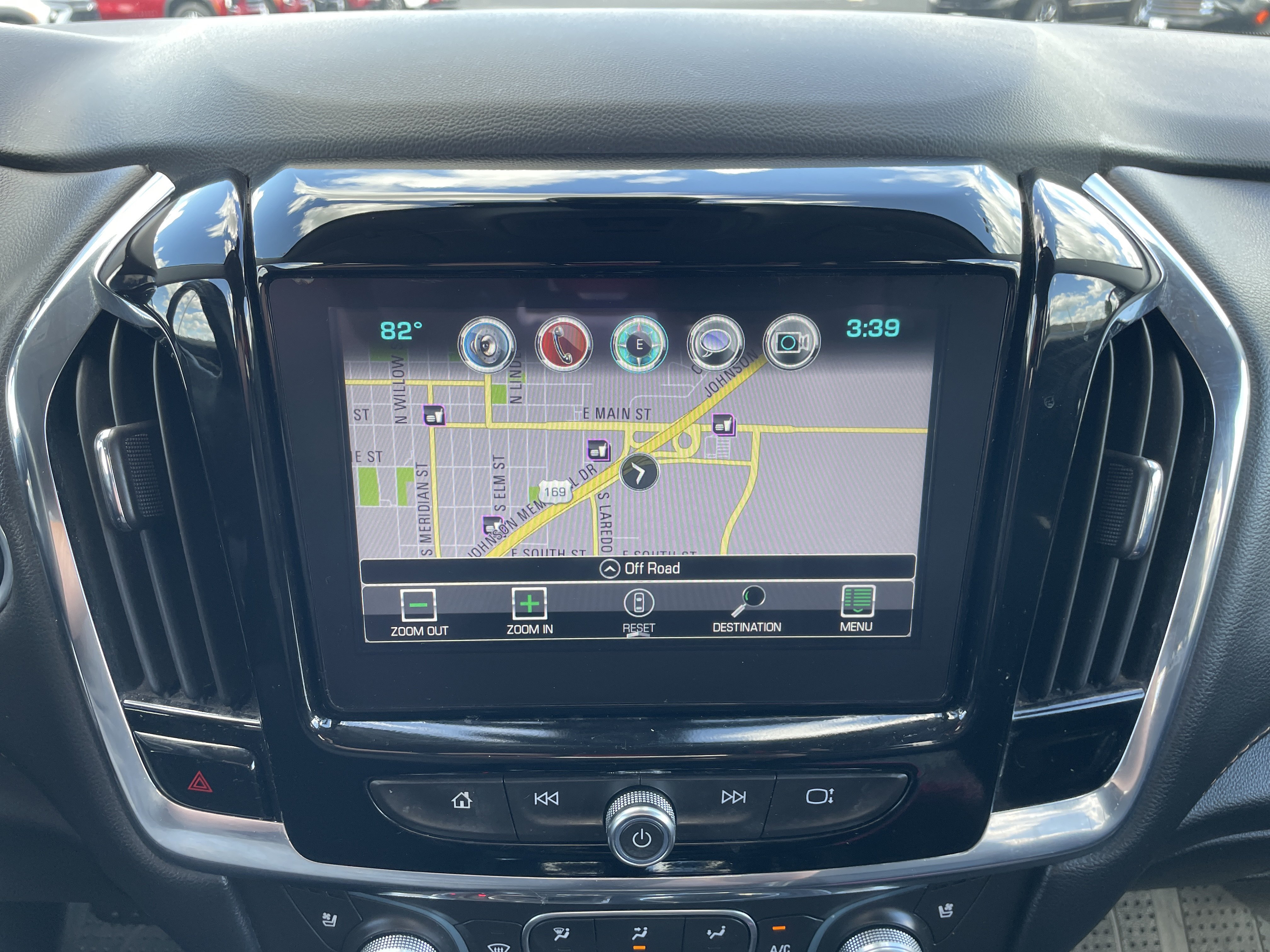 Used 2018 Chevrolet Traverse Premier w/ LPO, Floor Liner Package AWD/4WD image 32
