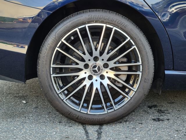 Used 2023 Mercedes-Benz C 300 4MATIC Sedan w/ Exclusive Trim Package image 16