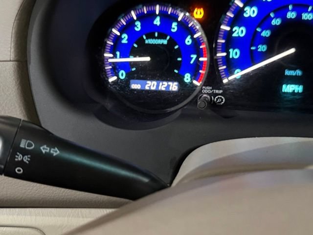 Used 2010 Toyota Sienna LE FWD image 32