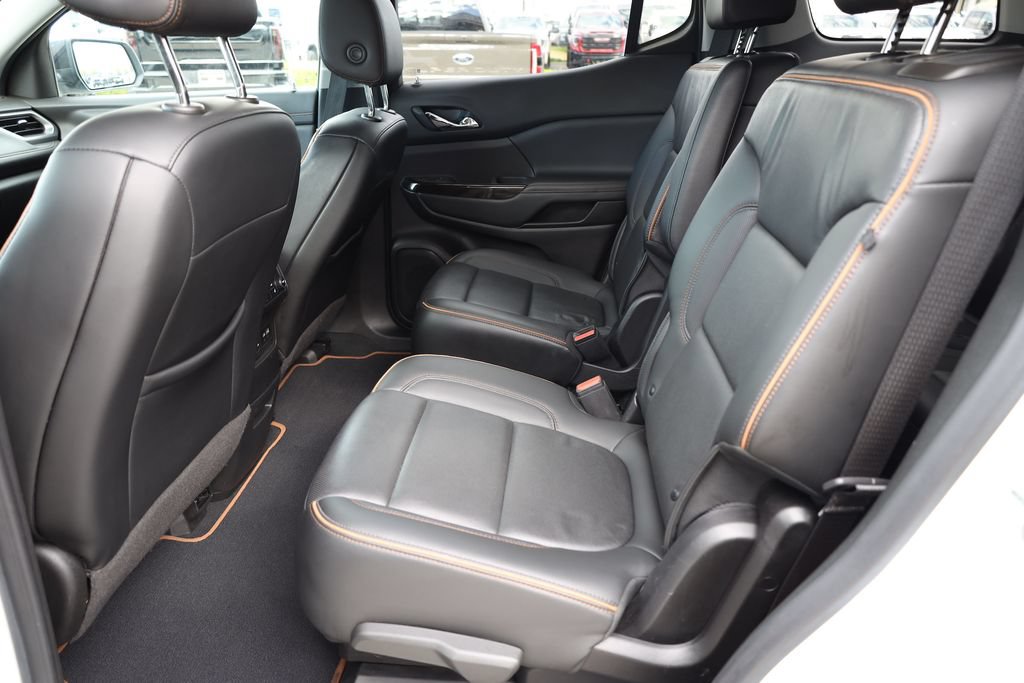 Used 2022 GMC Acadia AT4 w/ Preferred Package AWD/4WD image 17