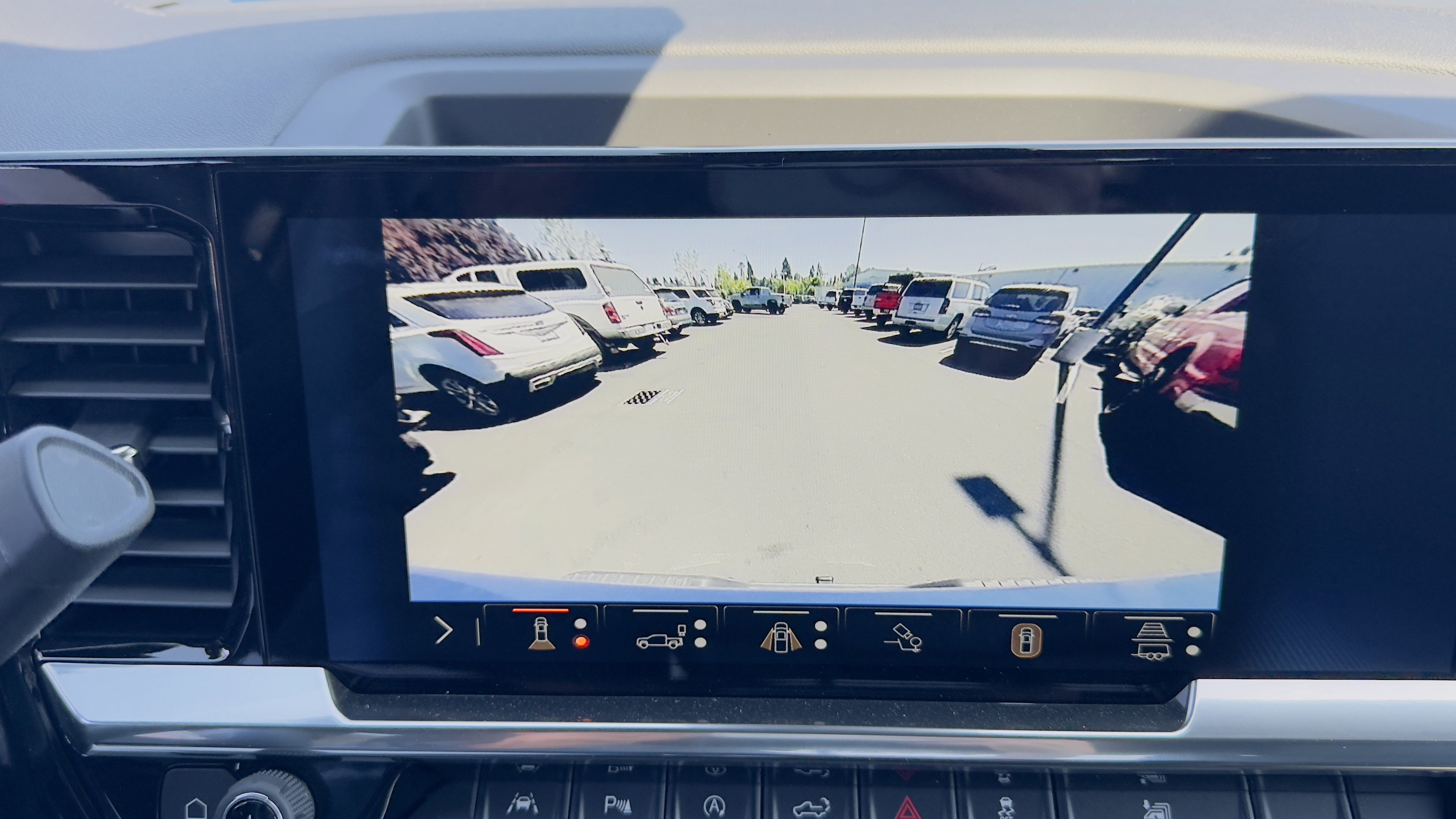 New 2025 Chevrolet Silverado 1500 LT w/ Safety Package image 25