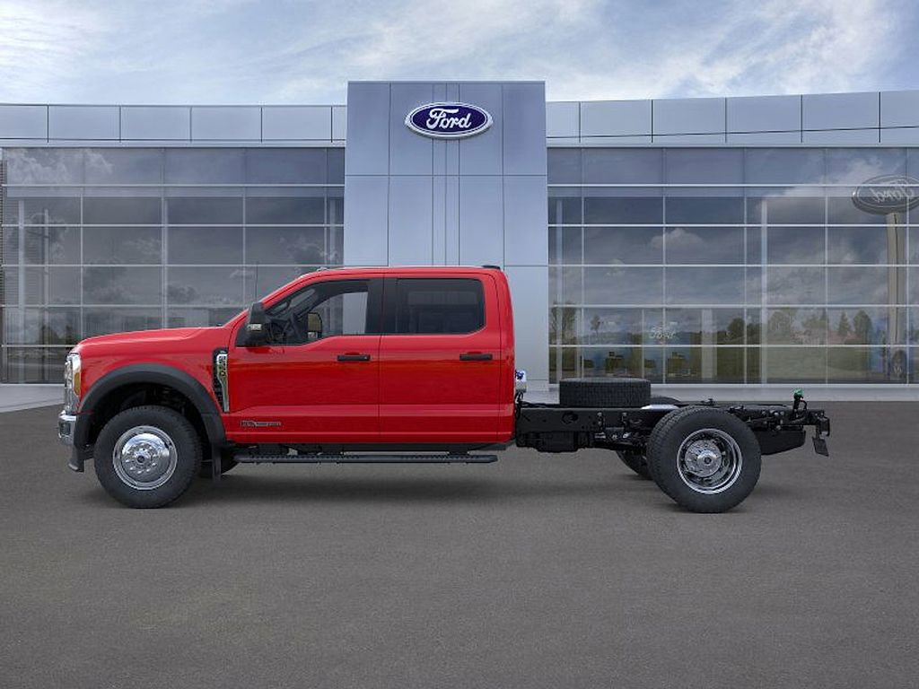 New 2025 Ford F550 4x4 Crew Cab Super Duty image 3