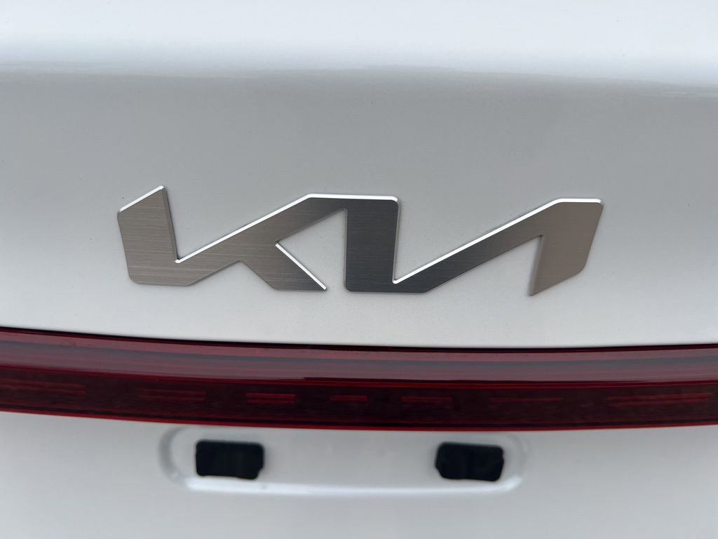 Certified 2023 Kia Forte LXS image 31
