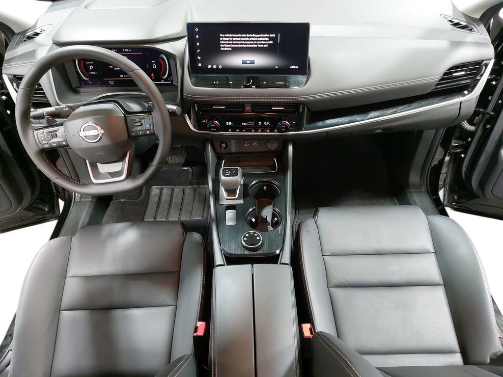 Certified 2025 Nissan Rogue SL image 9