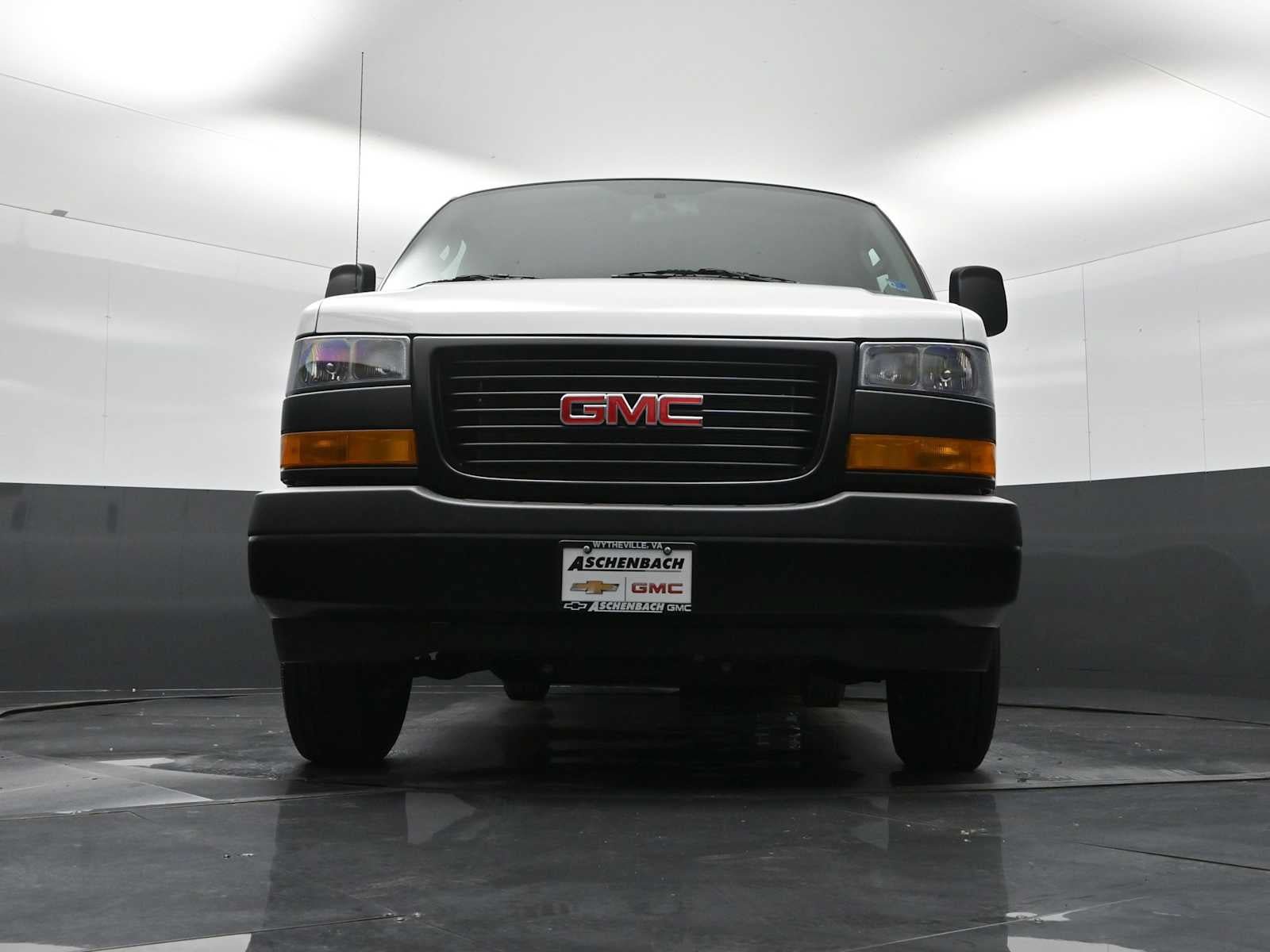 New 2026 GMC Savana 3500 Extended w/ Driver Convenience Package RWD image 18