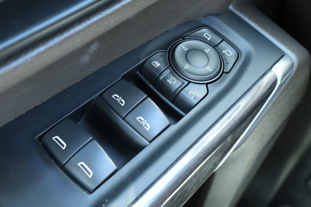 Used 2023 Chevrolet Silverado 2500 LTZ w/ LTZ Convenience Package image 18