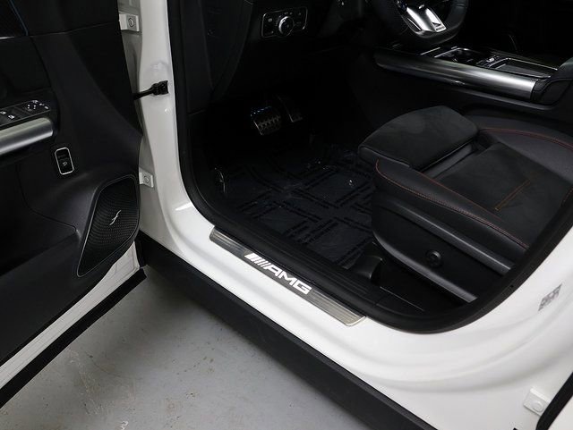 Certified 2025 Mercedes-Benz GLA 35 AMG 4MATIC image 27