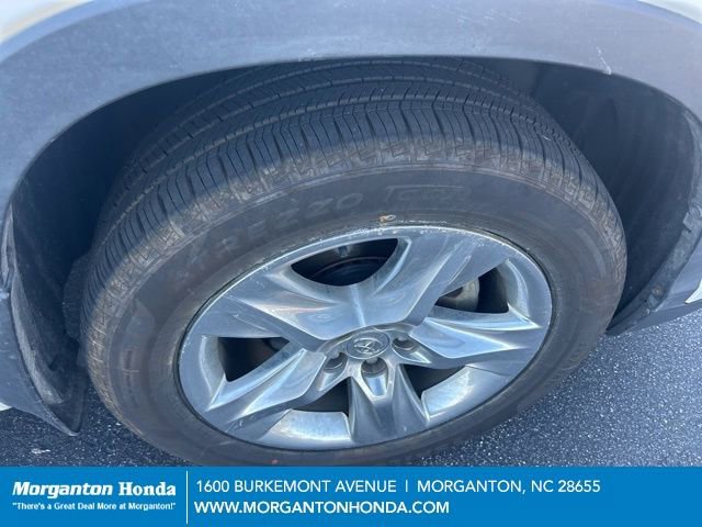 Used 2015 Toyota Highlander Limited Platinum AWD/4WD image 13