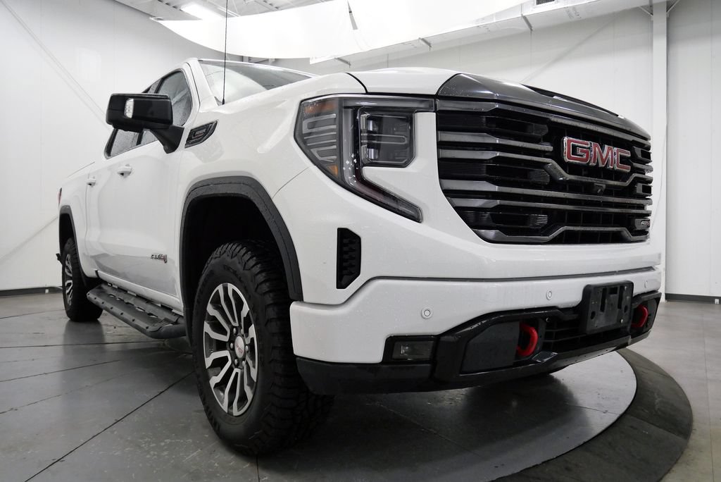 Used 2023 GMC Sierra 1500 AT4 w/ AT4 Premium Package AWD/4WD image 39