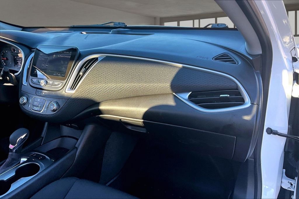 Used 2024 Chevrolet Malibu RS image 24