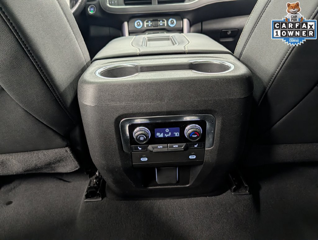 Used 2024 GMC Yukon SLT w/ SLT Premium Package AWD/4WD image 28