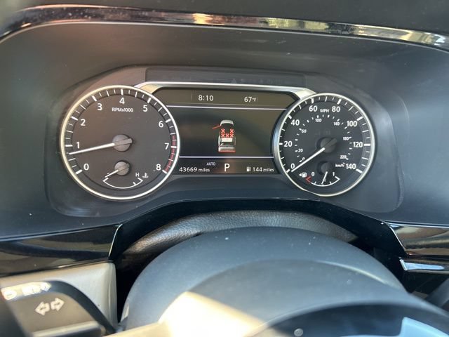 Used 2023 Nissan Pathfinder SL w/ SL Premium Package AWD/4WD image 9