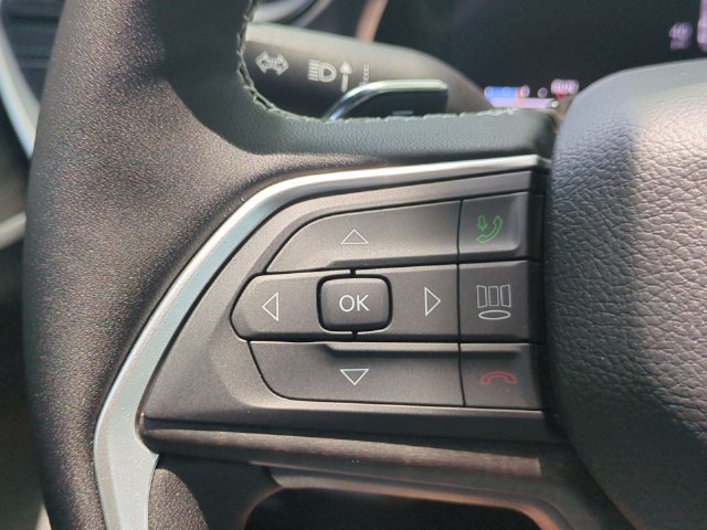 New 2026 Jeep Grand Cherokee Altitude RWD image 20