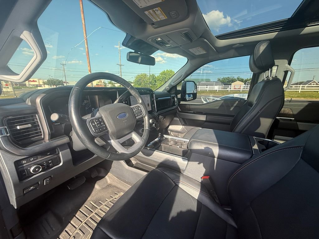 Used 2023 Ford F250 Lariat w/ Lariat Ultimate Package AWD/4WD image 14