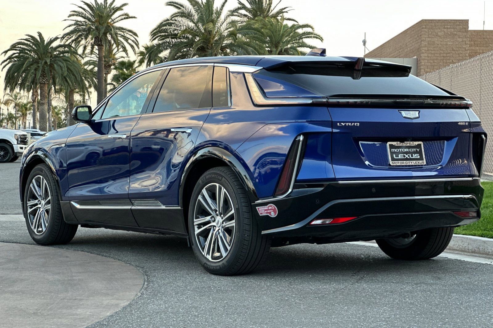 Used 2024 Cadillac Lyriq Luxury image 6