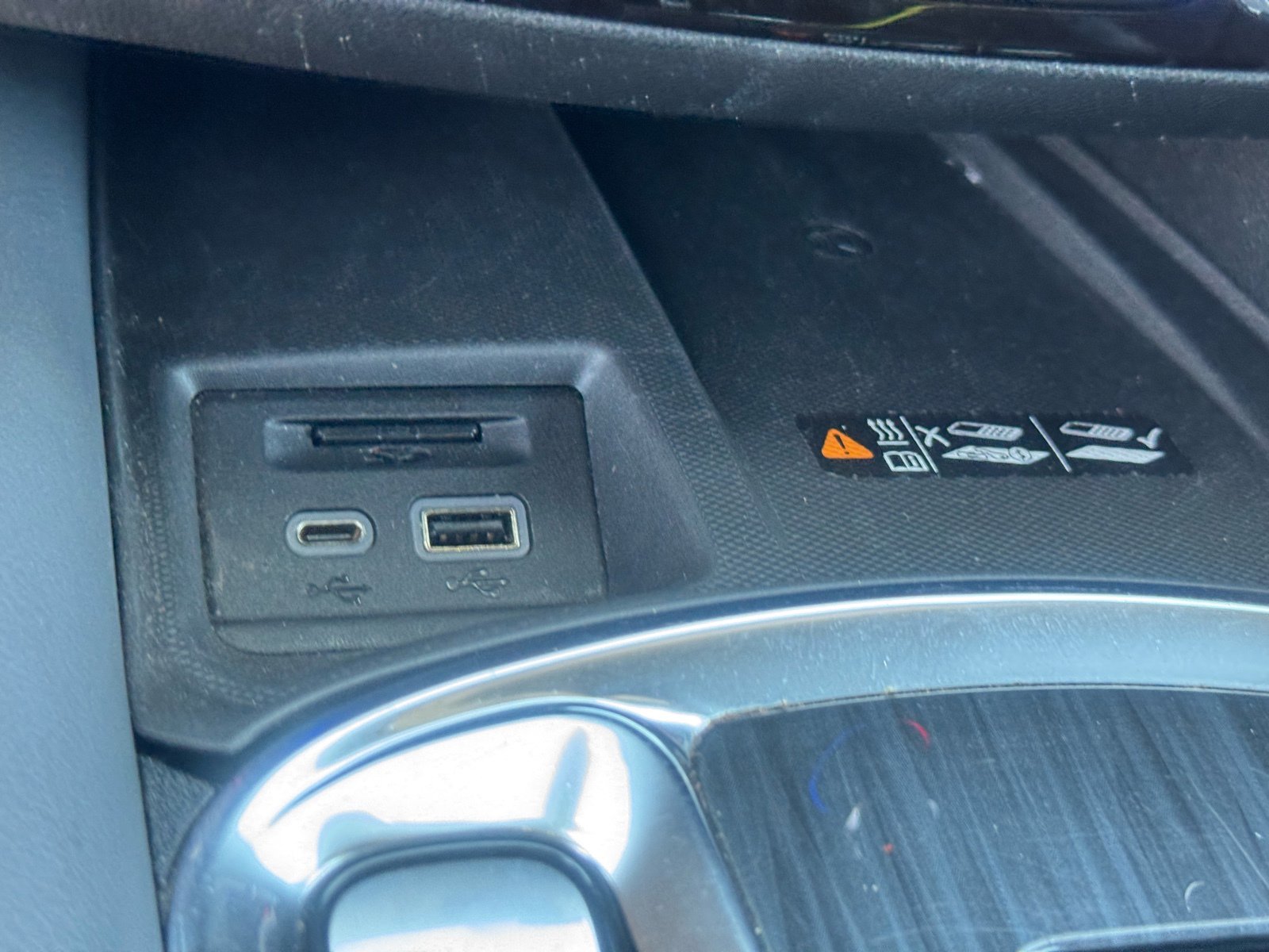 Used 2024 Buick Enclave Premium image 29