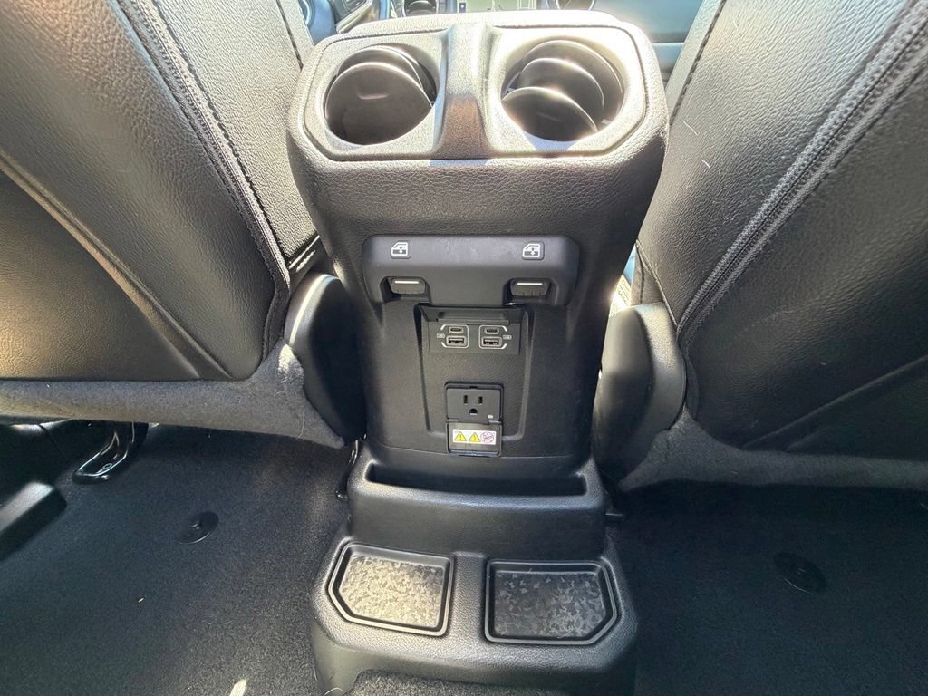 Used 2021 Jeep Wrangler Unlimited Sahara AWD/4WD image 34