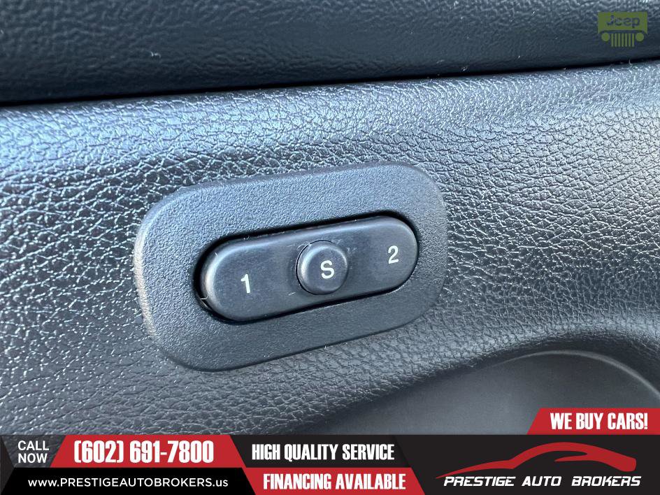 Used 2021 Jeep Grand Cherokee Limited w/ Trailer Tow Group IV image 31