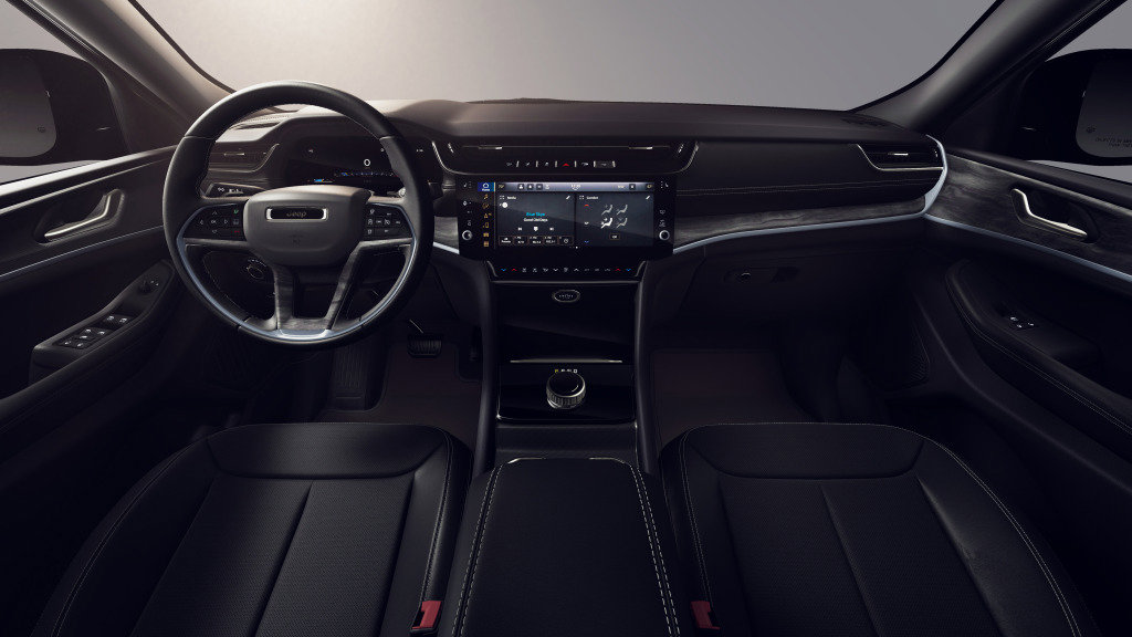 New 2026 Jeep Grand Cherokee L 2WD image 6