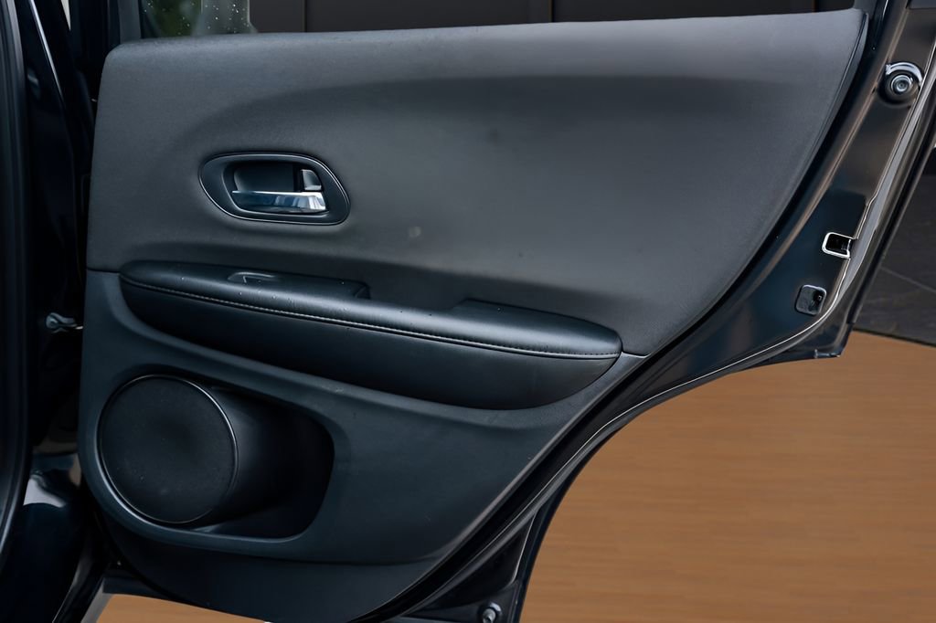 Used 2021 Honda HR-V Sport image 24