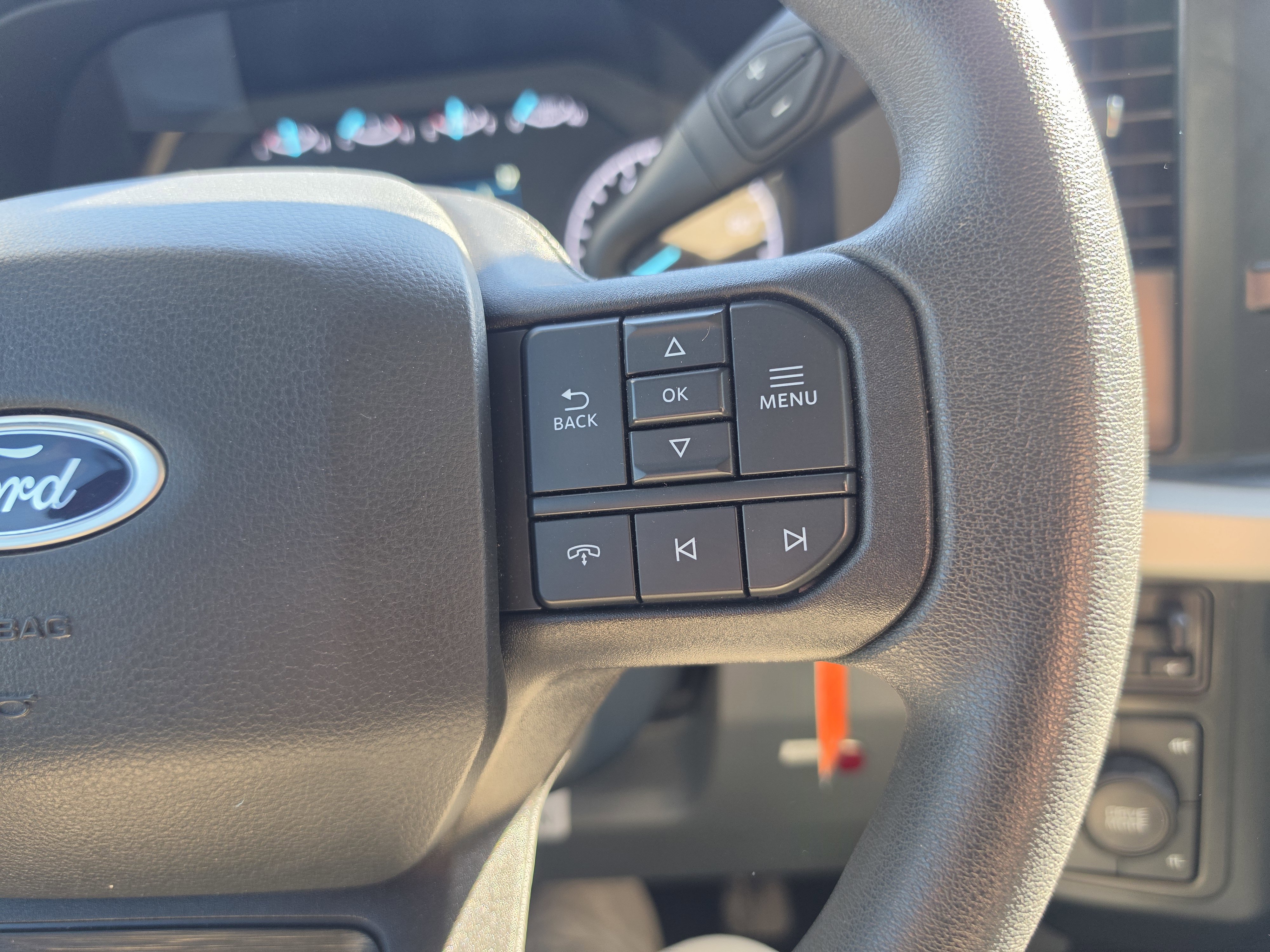 Used 2023 Ford F550 4x4 Regular Cab Super Duty w/ XLT Value Package image 22