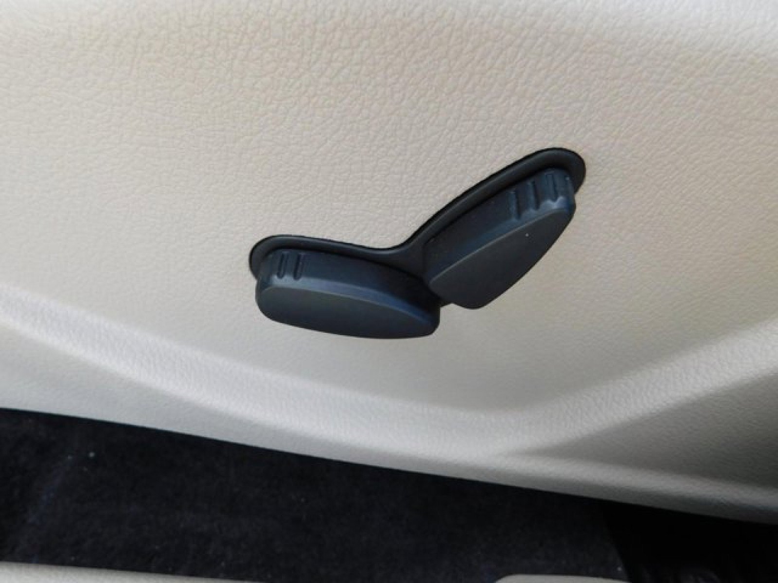 Used 2013 Ford Focus Electric Hatchback image 19