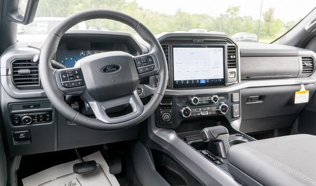 New 2026 Ford F150 XLT w/ Equipment Group 302A MID AWD/4WD image 9