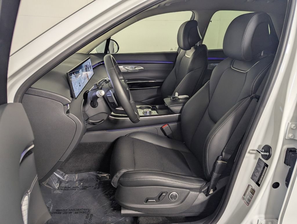 Used 2026 Genesis GV70 2.5T image 12