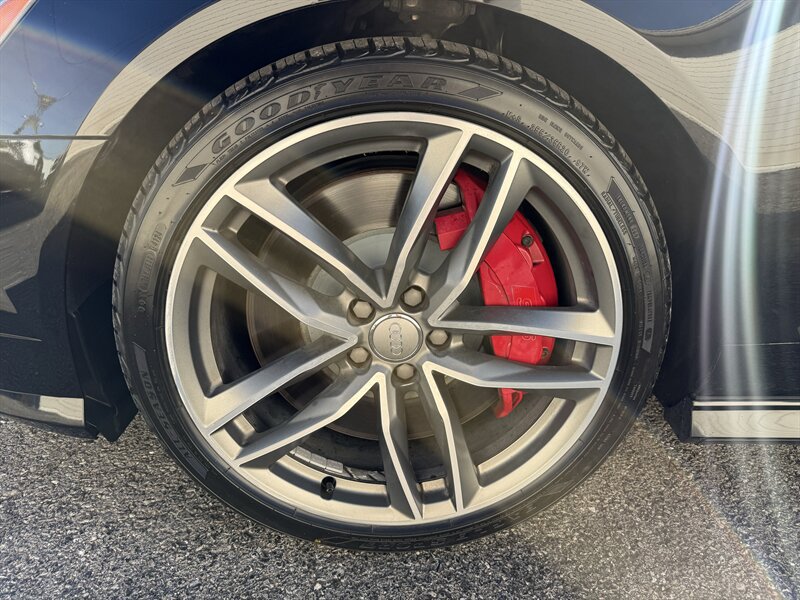 Used 2017 Audi S6 Premium Plus w/ S6 Sport Package AWD/4WD image 14