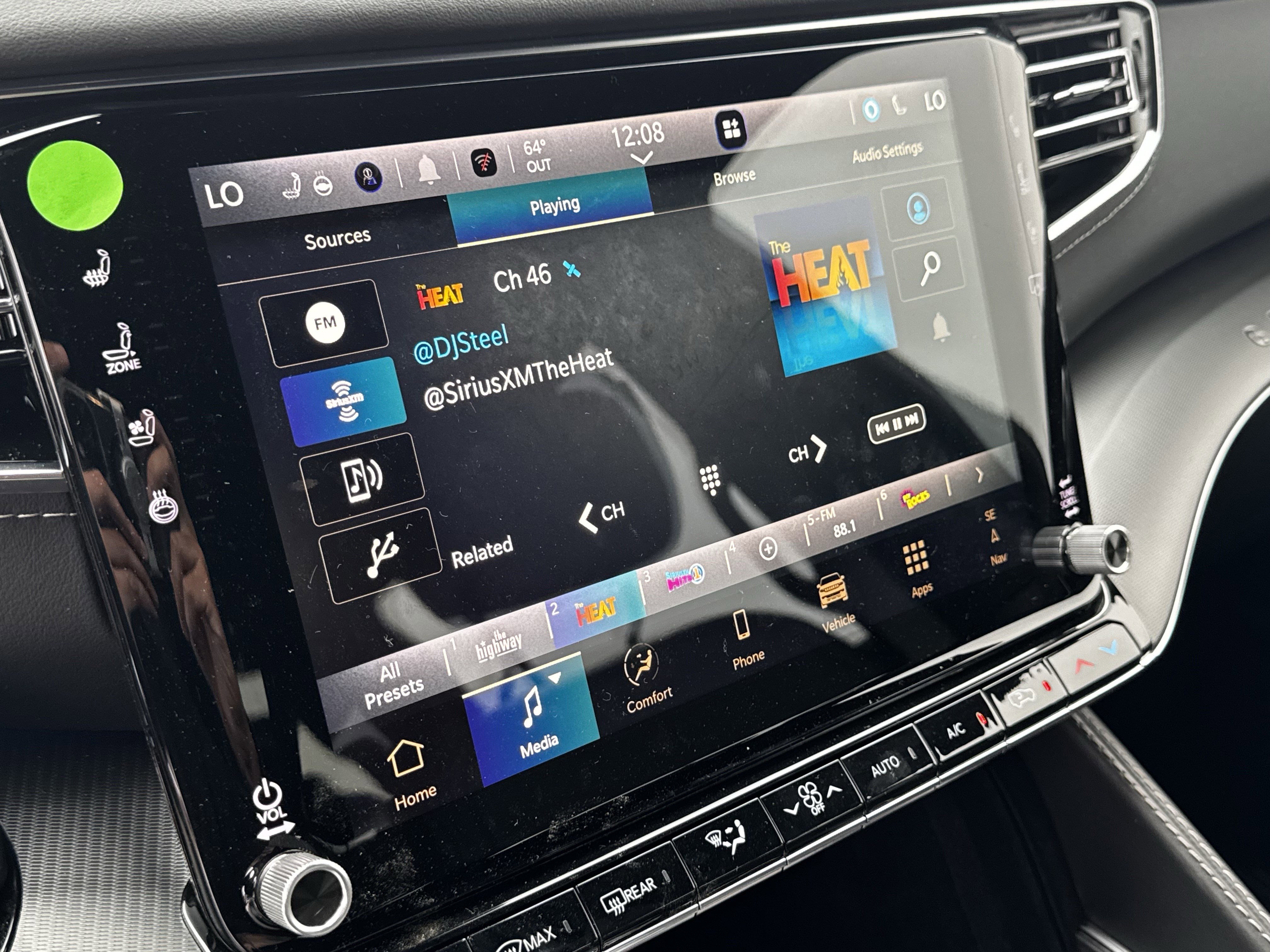 New 2026 Jeep Grand Wagoneer L Summit image 17