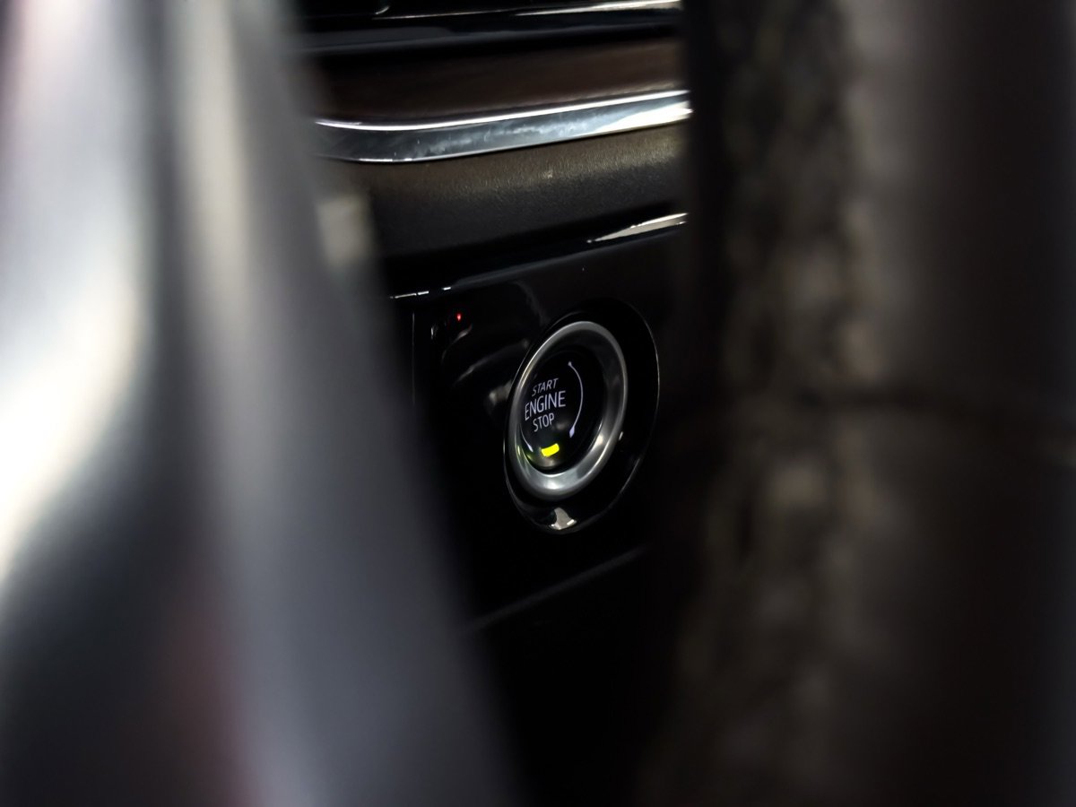 Used 2024 GMC Sierra 1500 SLT w/ SLT Convenience Package image 48