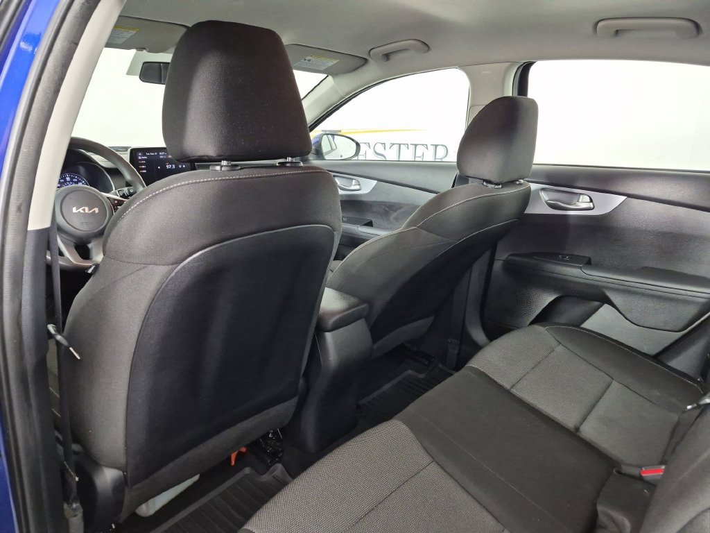Used 2023 Kia Forte LXS w/ LXS Technology Package FWD image 32