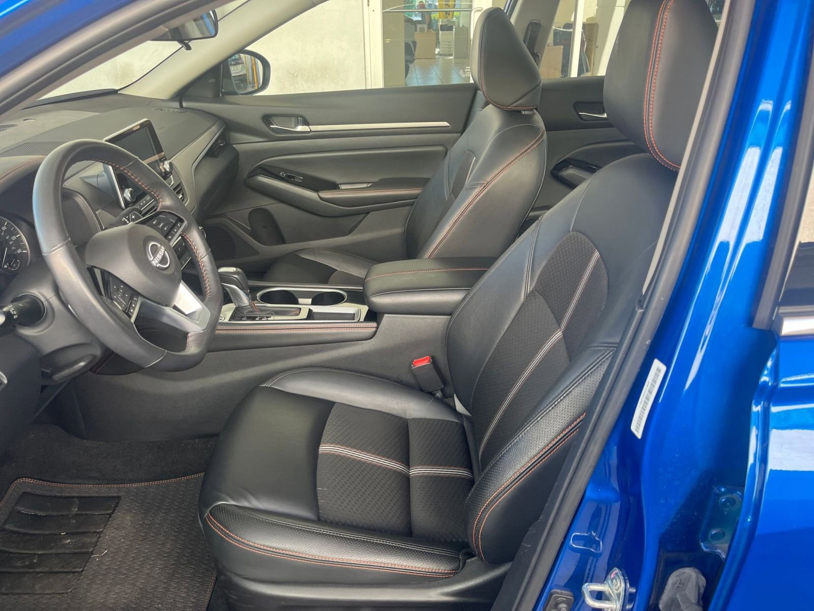 Used 2025 Nissan Altima 2.5 SR image 27