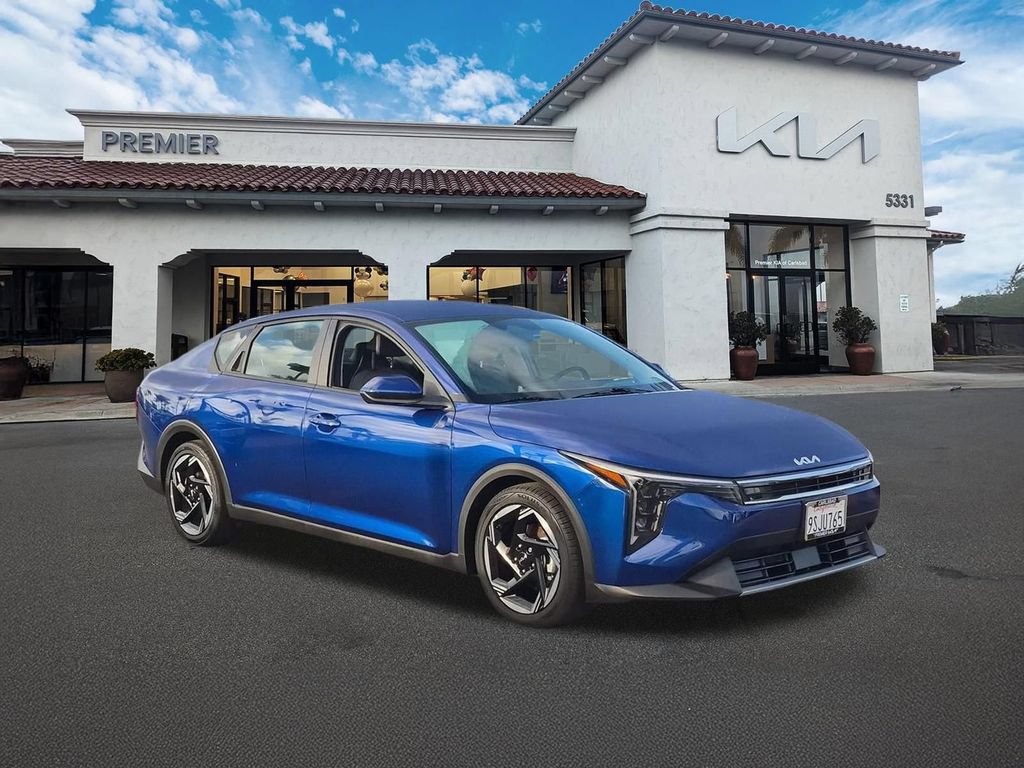 Certified 2025 Kia K4 GT-Line Turbo FWD image 2
