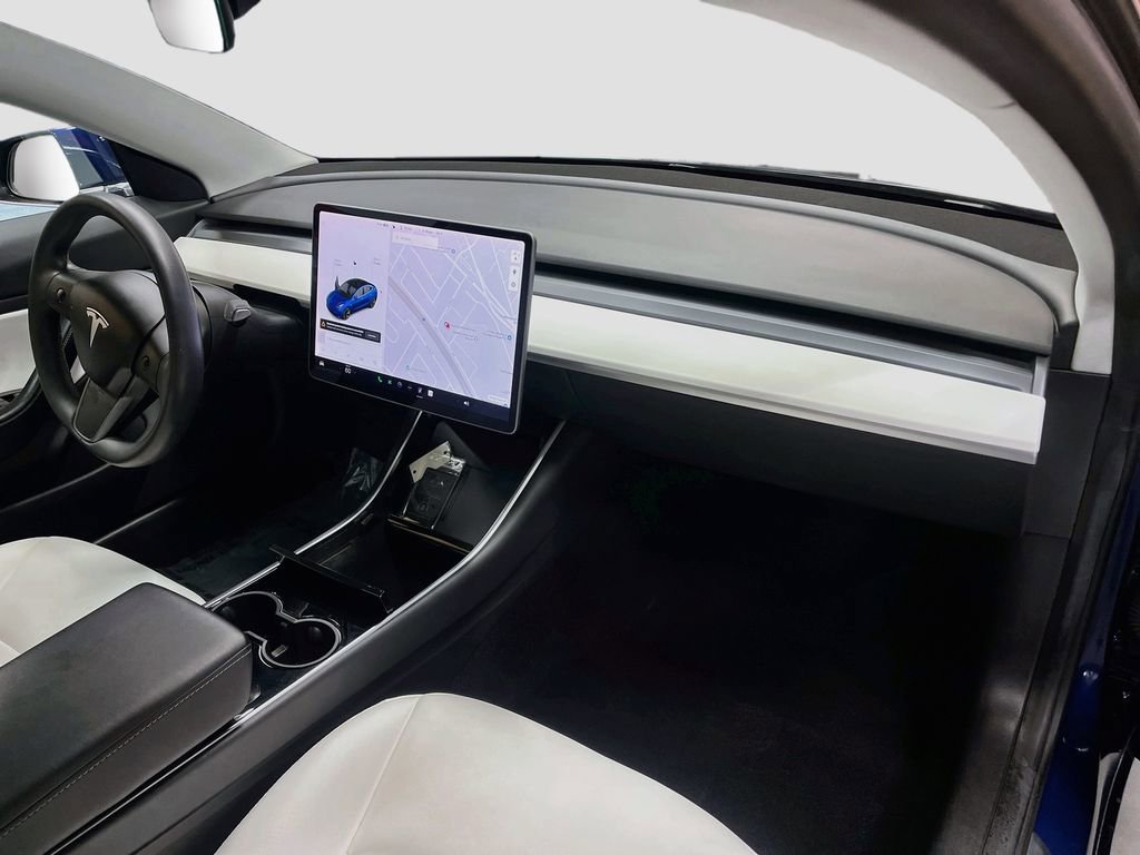 Used 2020 Tesla Model 3 Long Range AWD/4WD image 28