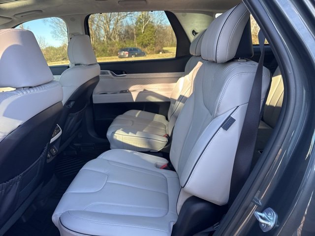 Used 2024 Hyundai Palisade Calligraphy image 15