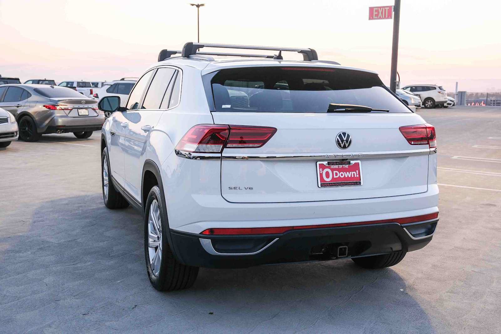 Used 2020 Volkswagen Atlas Cross Sport SEL FWD image 6