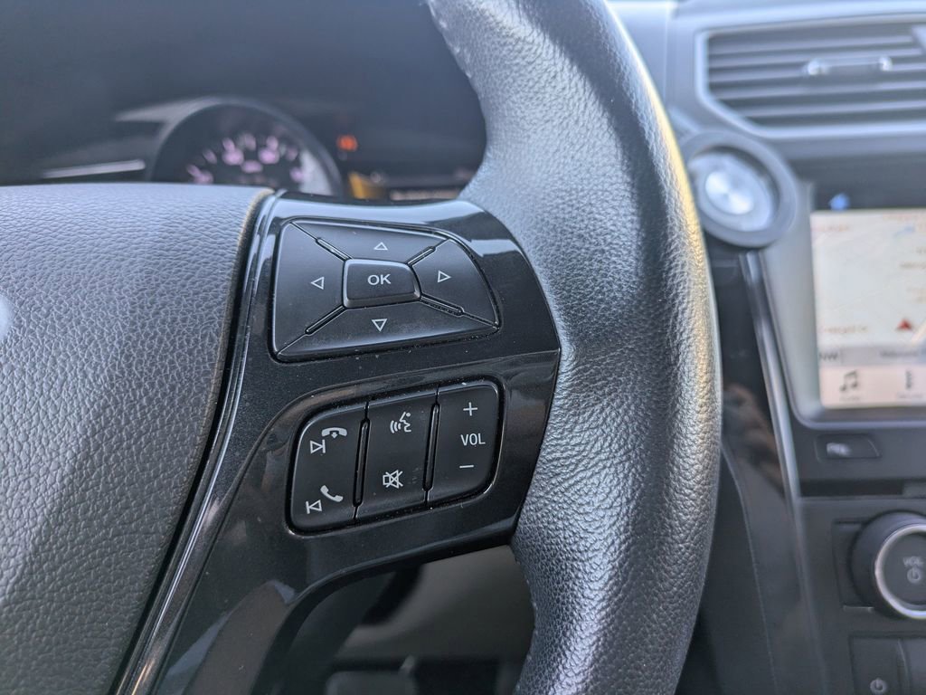 Used 2018 Ford Explorer XLT w/ Equipment Group 202A image 31