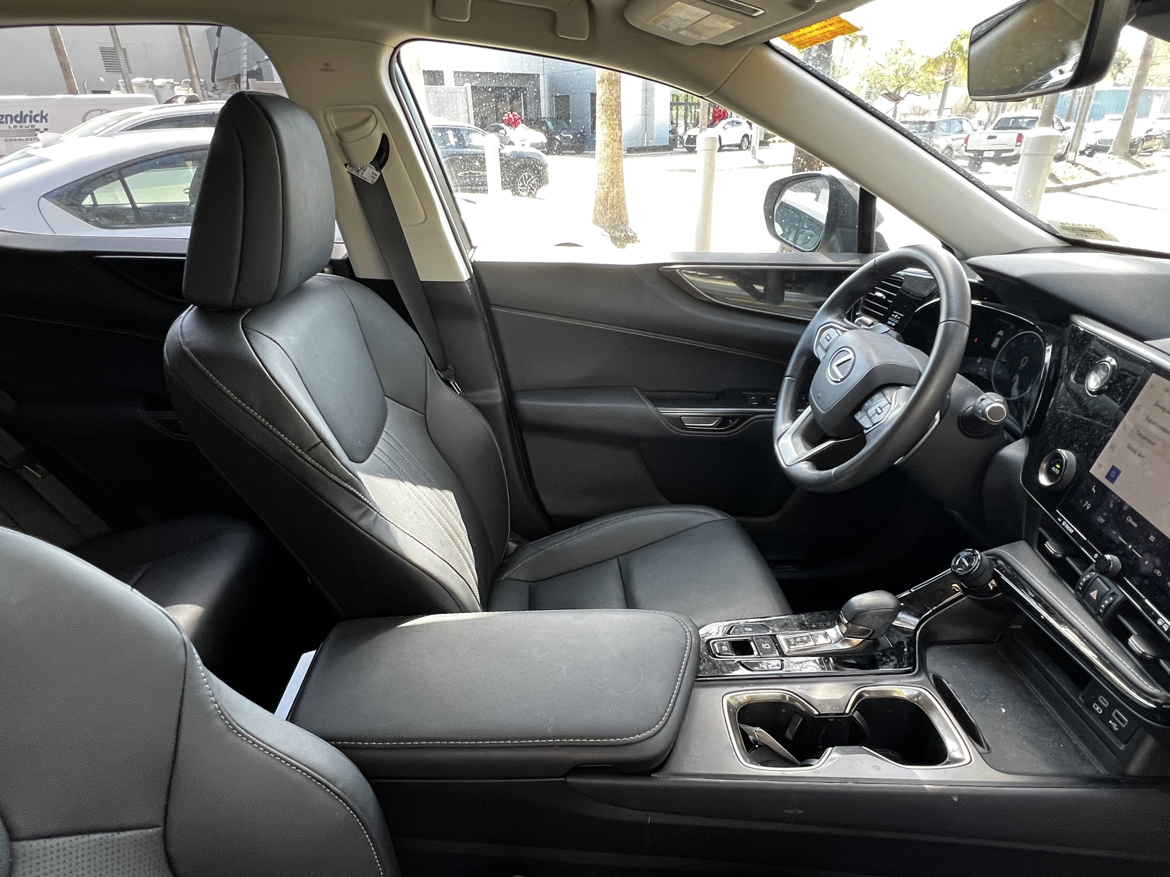 Used 2024 Lexus NX 250 FWD w/ Towing Package (2000 Lbs) image 46