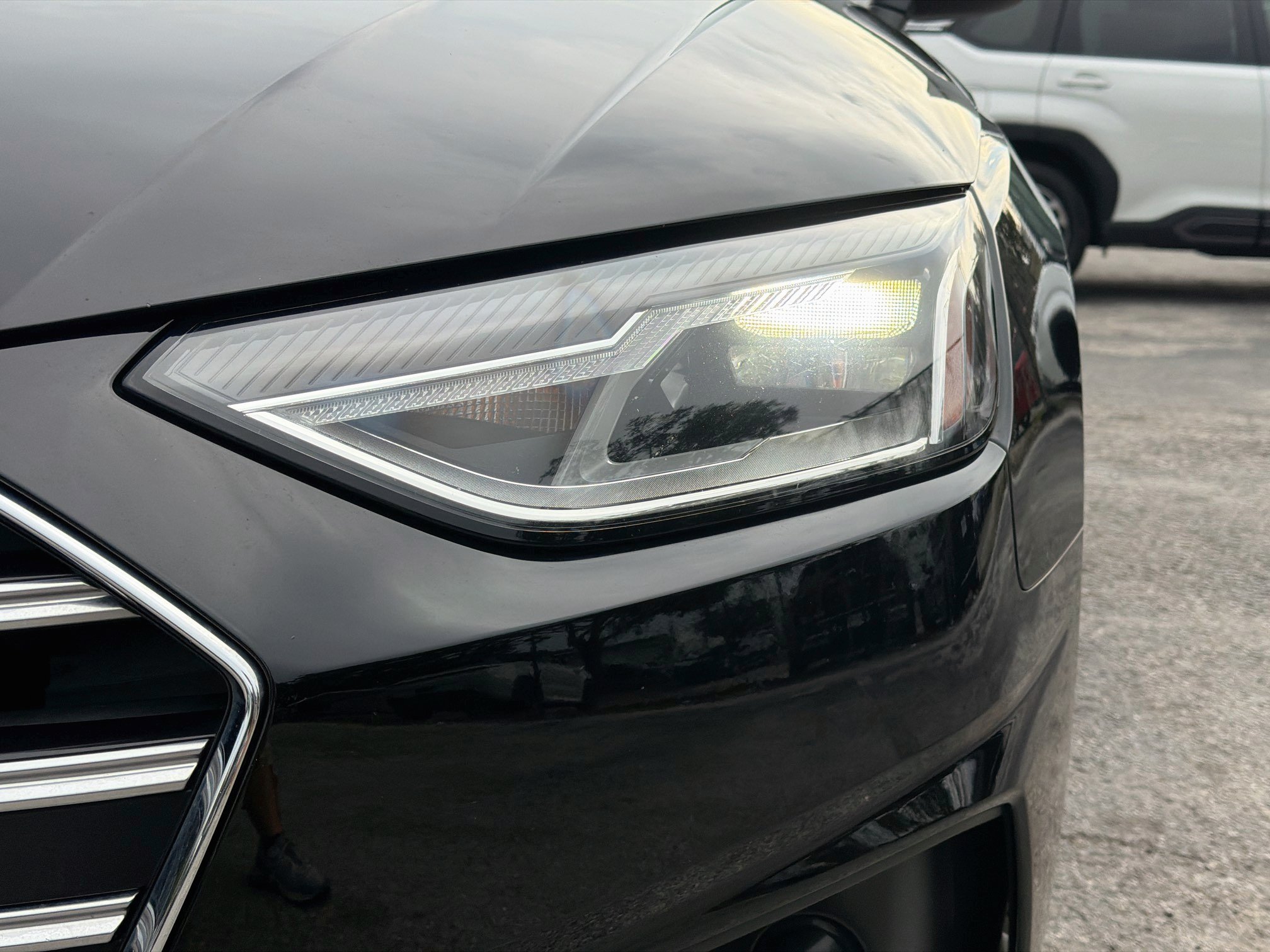 Used 2020 Audi A4 2.0T Premium w/ Convenience Package FWD image 9