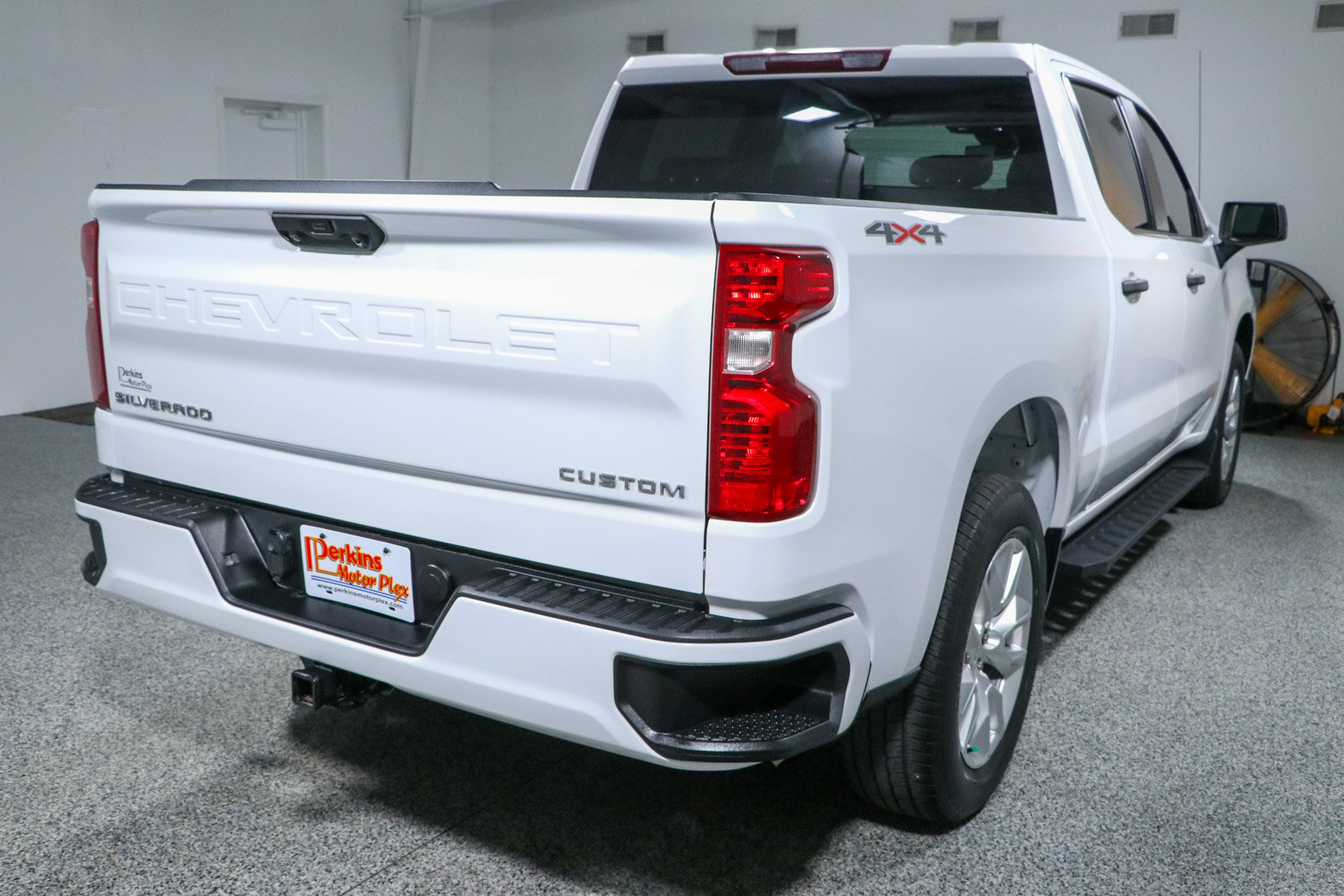 Used 2023 Chevrolet Silverado 1500 Custom AWD/4WD image 7