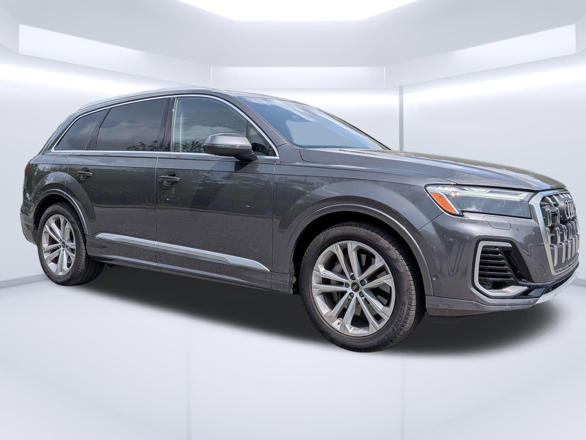 Certified 2025 Audi Q7 3.0T Premium Plus w/ Premium Plus Package AWD/4WD image 1