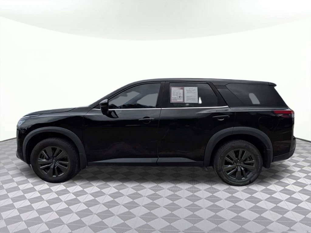 Used 2022 Nissan Pathfinder S FWD image 6