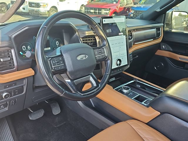 Used 2022 Ford Expedition Platinum RWD image 17